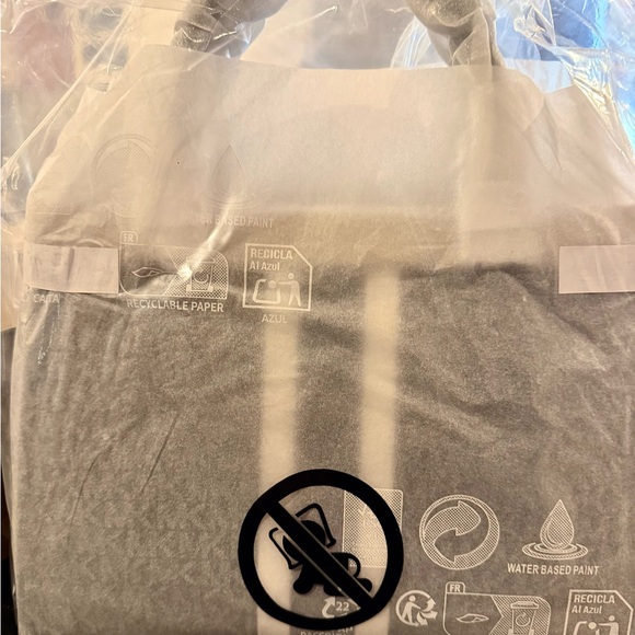 NWT Michael Kors Marilyn Bleu Marine Colored Satchel - Picture 7 of 7